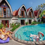 Neo Bintang Bungalow Cafe And Pool